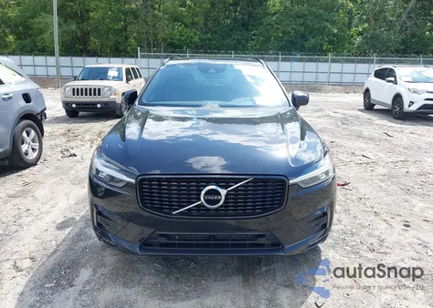 2021 Volvo Xc60 T5 R-Design z USA, uszkodzony, nr VIN YV4102DM7M1810204
